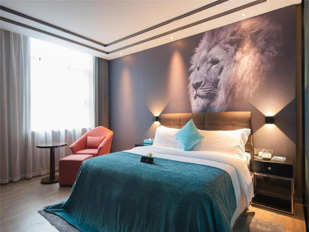 Xana Hotelle-Hotel Luzhou Baizitu Square Bagian luar foto