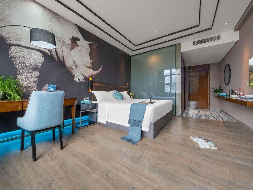 Xana Hotelle-Hotel Luzhou Baizitu Square Bagian luar foto